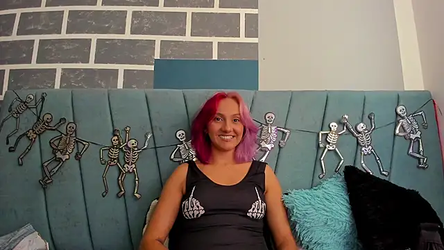 Alterego1   online show from October 29, 2025, 12:48 pm