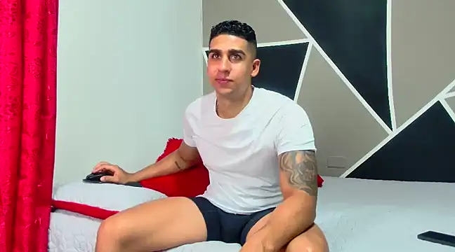 Snapshot of astrom_greyy chatting on February 12, 2025, 8:07 pm astrom greyy online show from February 12, 2025, 8:07 pm