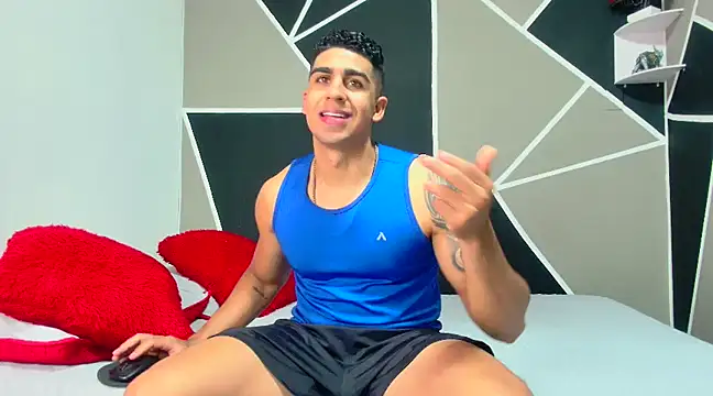 Snapshot of astrom_greyy chatting on February 13, 2025, 5:01 pm astrom greyy online show from February 13, 2025, 5:01 pm