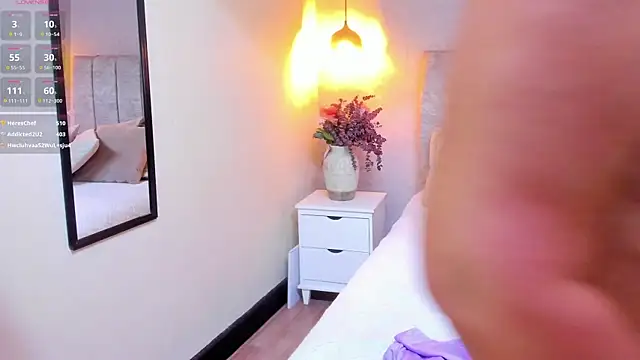 tutu milf online show from September 25, 2025, 7:09 pm