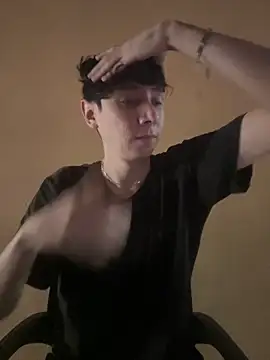 Omaaaaaaa00001 online show from January 15, 2025, 8:37 pm