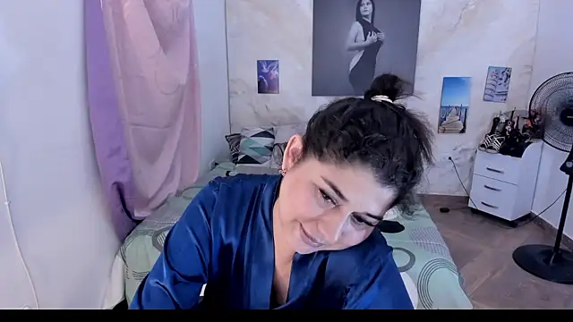 alinabozz1 online show from February 28, 2026, 1:38 am