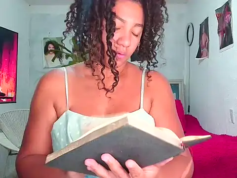 bellacrespalatina online show from April 22, 2026, 2:35 pm