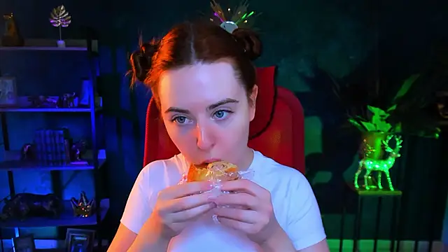 Snapshot of AnnTerry_ chatting on March 3, 2026, 8:32 am AnnTerry online show from March 3, 2026, 8:32 am