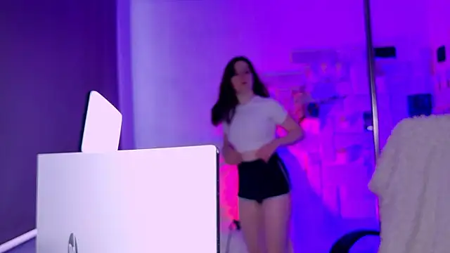 Snapshot of AnnTerry_ chatting on February 3, 2026, 8:19 am AnnTerry online show from February 3, 2026, 8:19 am