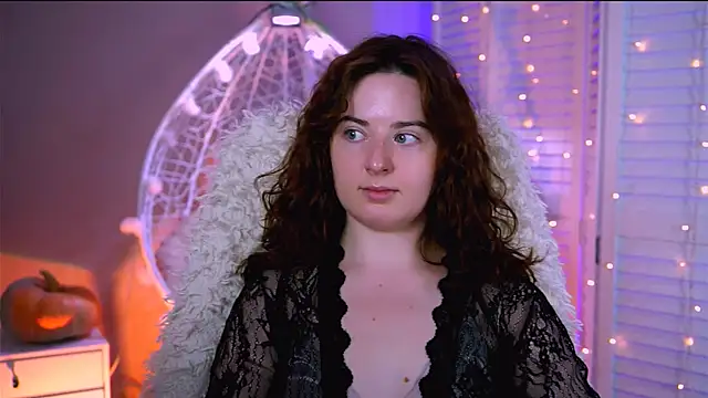 AnnTerry  online show from October 30, 2025, 9:07 am