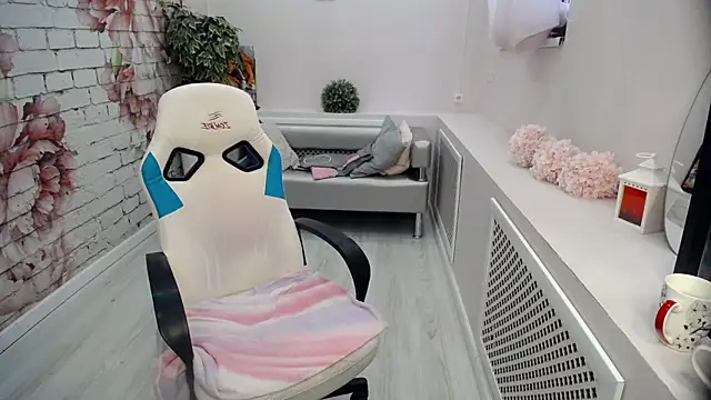 Cutie Asya online show from February 25, 2026, 4:56 am