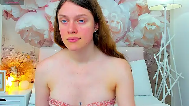 Snapshot of JaneBrowni chatting on June 28, 2026, 12:11 pm JaneBrowni online show from June 28, 2026, 12:11 pm