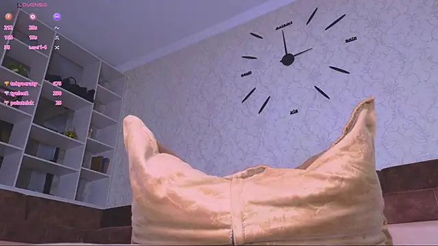 Snapshot of Jessa_mi chatting on February 19, 2025, 7:26 pm Jessa mi online show from February 19, 2025, 7:26 pm