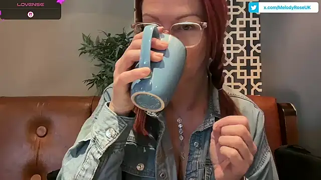 Snapshot of MelodyRoseUk chatting on November 25, 2025, 10:48 am MelodyRoseUk online show from November 25, 2025, 10:48 am