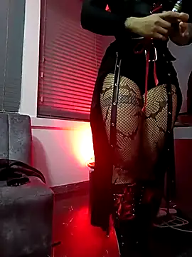 Snapshot of ShelyneMonique chatting on March 23, 2025, 5:32 am ShelyneMonique online show from March 23, 2025, 5:32 am