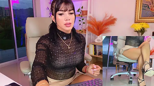 kimberly  online show from July 14, 2026, 11:22 pm