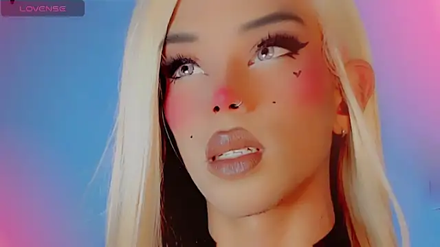 DanniLee  online show from November 2, 2025, 8:58 pm