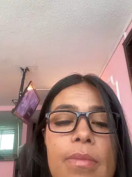 Snapshot of GoddessMeegan chatting on September 19, 2025, 11:47 am GoddessMeegan online show from September 19, 2025, 11:47 am
