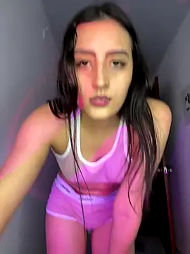 Snapshot of EmySofia chatting on December 18, 2025, 7:02 am EmySofia online show from December 18, 2025, 7:02 am