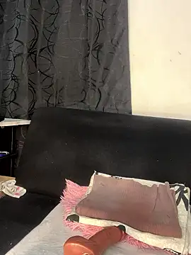 chiquimaturesexy online show from January 14, 2026, 11:30 pm