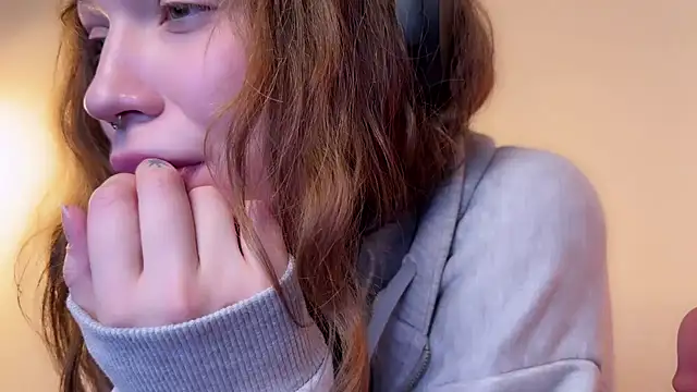 Snapshot of PaulaPratt chatting on January 15, 2025, 6:22 am PaulaPratt online show from January 15, 2025, 6:22 am