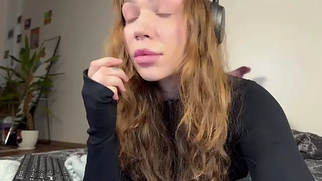 Snapshot of PaulaPratt chatting on January 9, 2025, 8:55 am PaulaPratt online show from January 9, 2025, 8:55 am