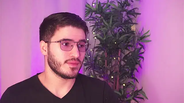 Tony Wylie online show from April 1, 2026, 1:34 pm