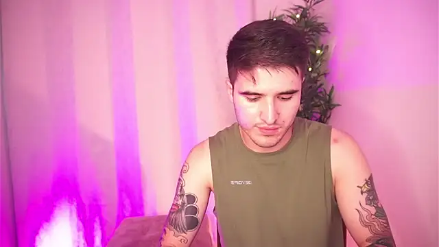 Snapshot of Tony_Wylie chatting on February 11, 2026, 9:36 pm Tony Wylie online show from February 11, 2026, 9:36 pm