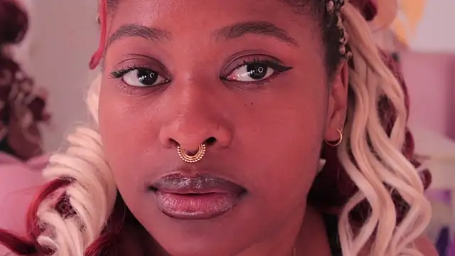 justnala  online show from April 4, 2026, 3:40 pm