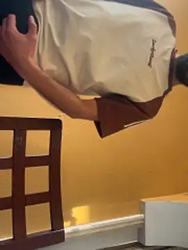 Snapshot of djtimka chatting on December 18, 2025, 5:56 am djtimka online show from December 18, 2025, 5:56 am