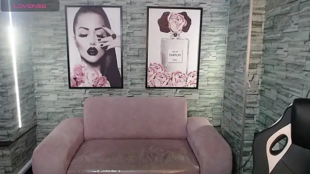  Katalina b online show from January 22, 2025, 7:34 pm