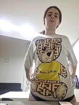 Snapshot of perla97 chatting on February 12, 2026, 10:26 am perla97 online show from February 12, 2026, 10:26 am