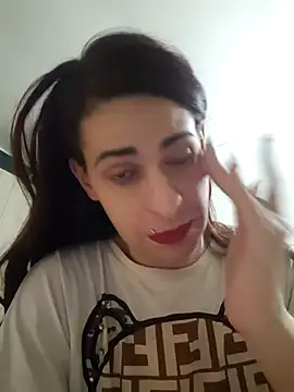 perla97 online show from December 21, 2025, 5:25 pm