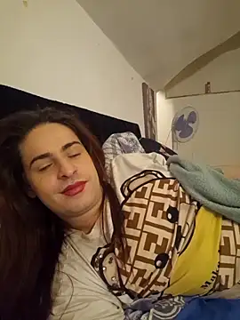perla97 online show from December 2, 2024, 7:33 pm