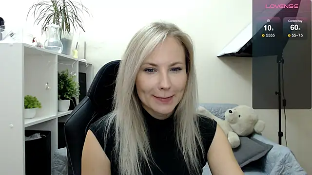 Sunny bunny6 online show from September 22, 2025, 4:51 am