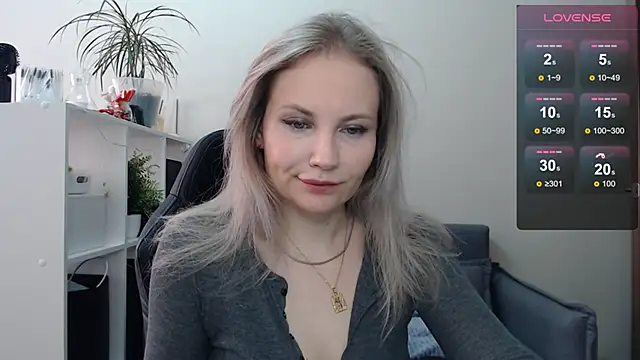 Sunny bunny6 online show from March 3, 2025, 9:24 am