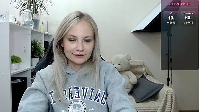 Sunny bunny6 online show from September 12, 2025, 5:18 am