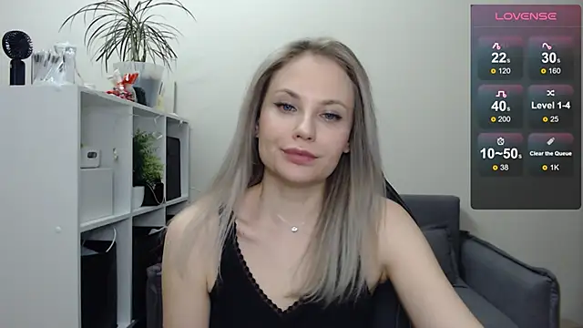 Sunny bunny6 online show from March 6, 2025, 9:42 pm