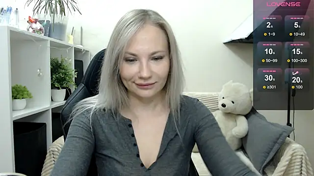 Sunny bunny6 online show from November 7, 2025, 3:33 am