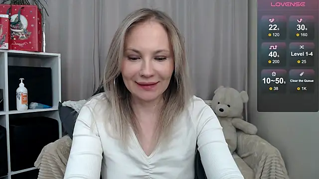 Sunny bunny6 online show from January 6, 2026, 1:26 pm