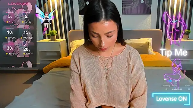 Snapshot of Tanita_Lambic chatting on October 2, 2025, 1:42 am Tanita Lambic online show from October 2, 2025, 1:42 am