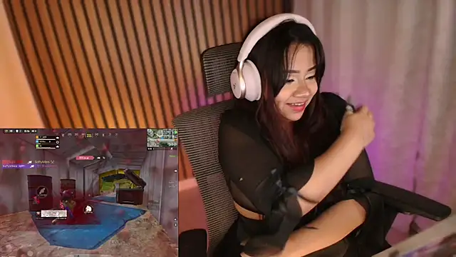 Snapshot of soffyvibes- chatting on April 4, 2026, 2:29 am soffyvibes- online show from April 4, 2026, 2:29 am