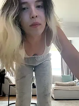 Diamond lucyy online show from October 9, 2025, 11:33 am