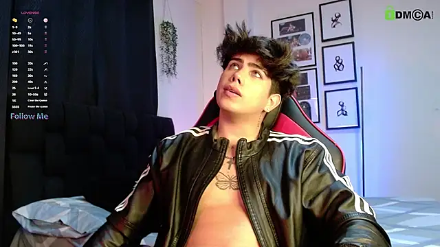 Snapshot of LyleBennett_ chatting on December 17, 2025, 9:25 am LyleBennett online show from December 17, 2025, 9:25 am