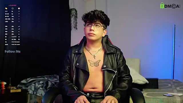 Snapshot of LyleBennett_ chatting on November 3, 2025, 12:09 pm LyleBennett online show from November 3, 2025, 12:09 pm