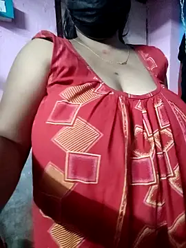 BERRY 00 online show from April 5, 2026, 10:55 am