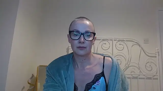 ELEGANT-ARIA36 online show from March 1, 2026, 5:46 pm