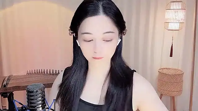 Tian-xin-999 online show from May 30, 2026, 4:23 pm