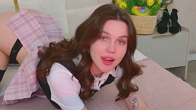 Snapshot of RihannaRose chatting on April 9, 2026, 4:46 pm RihannaRose online show from April 9, 2026, 4:46 pm