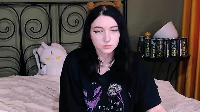 Snapshot of BlackyTea chatting on March 21, 2025, 7:55 am BlackyTea online show from March 21, 2025, 7:55 am
