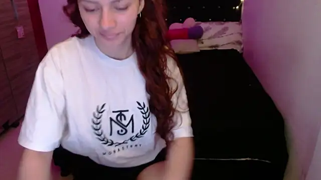 holy juli online show from May 25, 2026, 4:12 am