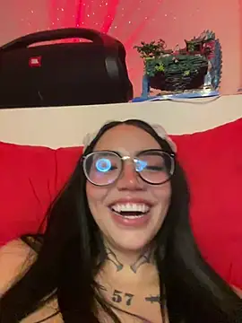 Nickiiiii online show from March 22, 2025, 7:36 am