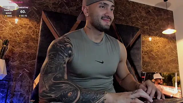 JeanColleman online show from April 15, 2026, 11:27 pm