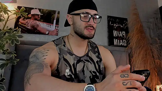 JeanColleman online show from September 23, 2025, 3:46 am